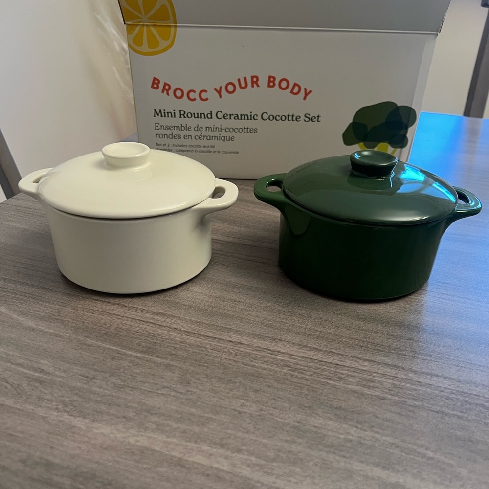 Mini Round Ceramic Cocotte Set by Brocc Your Body - Green and White